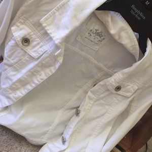 Justice white jean jacket👚
